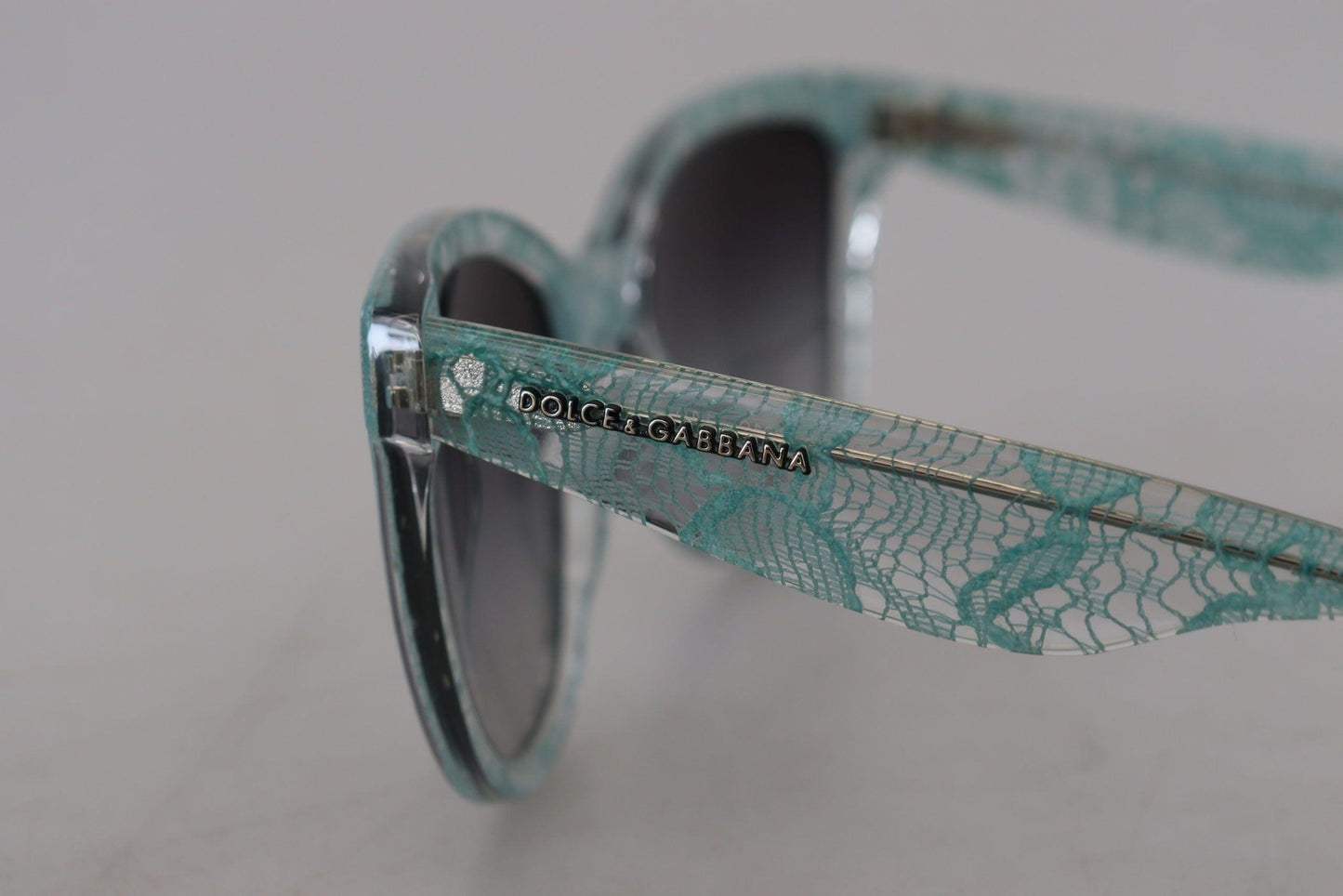 Lunettes de soleil design élégantes en dentelle sicilienne Dolce & Gabbana