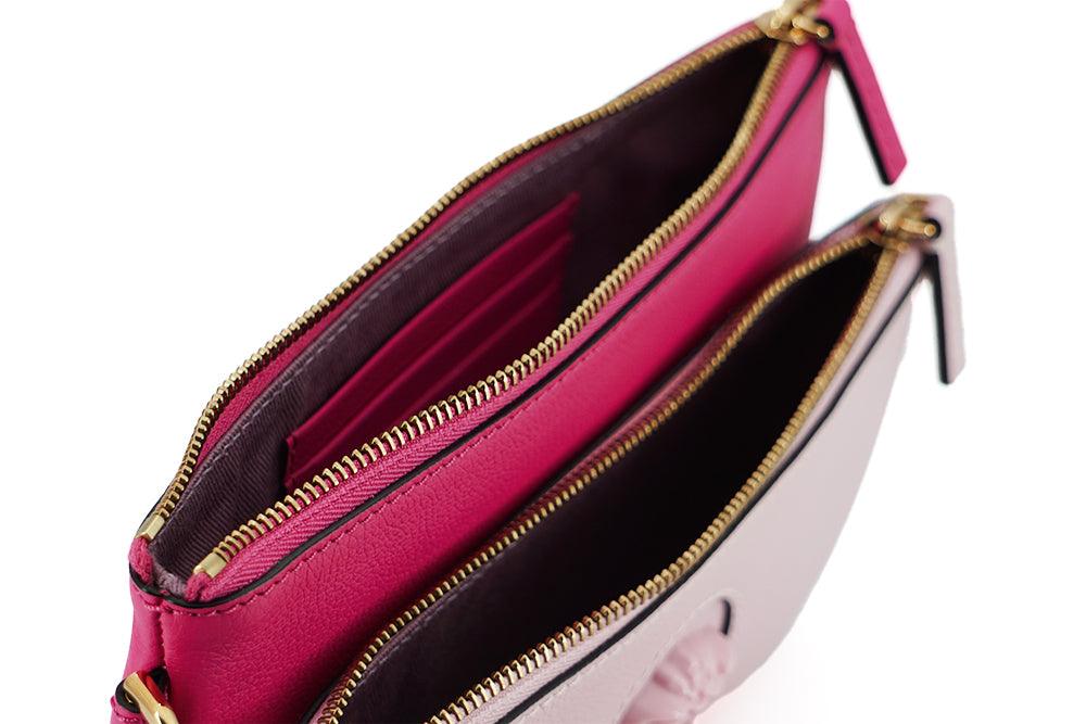 Pochette Versace en cuir de veau rose avec détails Medusa emblématiques