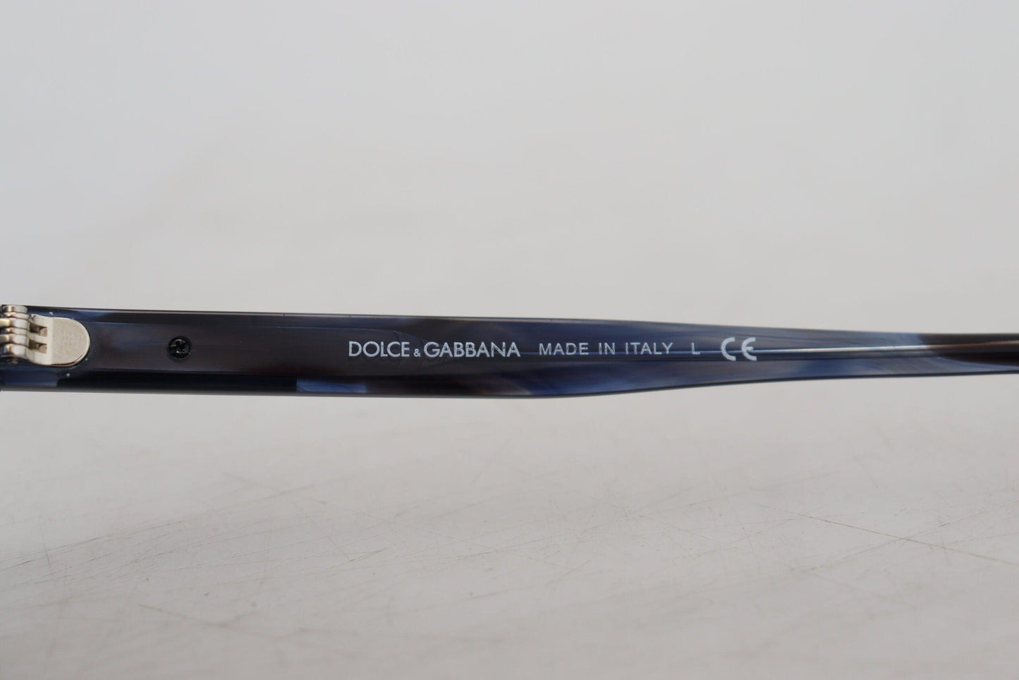 Lunettes de soleil élégantes en acétate bleu Dolce & Gabbana