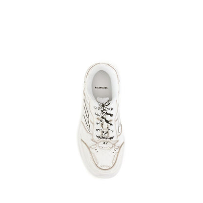 Balenciaga White Calf Leather Bos Taurus Athletic Sneakers